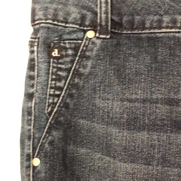 Blue jeans, tapered leg and double button - Picture 4 of 7